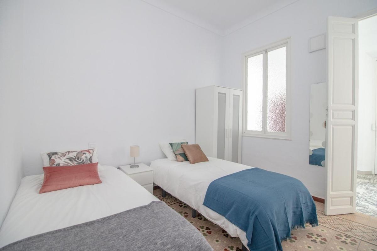 C11 - Cosy 7 Bedrooms In Plaza Merced Málaga Dış mekan fotoğraf